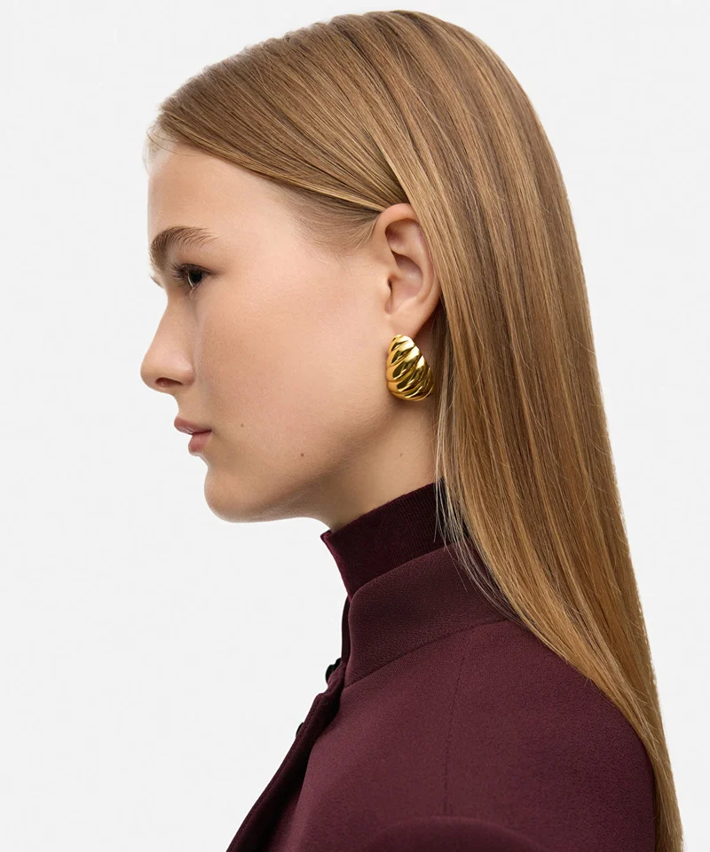 ابيكول Two Pairs of Earrings